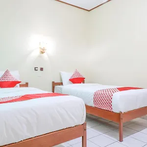 Super Oyo 1654 Maha Bharata Kuta 2* Legian