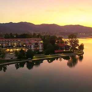 Althoff Seehotel Ueberfahrt Роттах-Эгерн