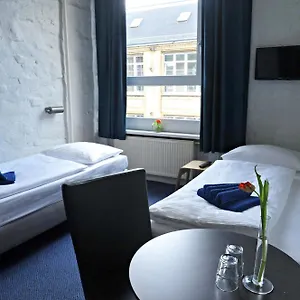 Hotel Transit, Berlin